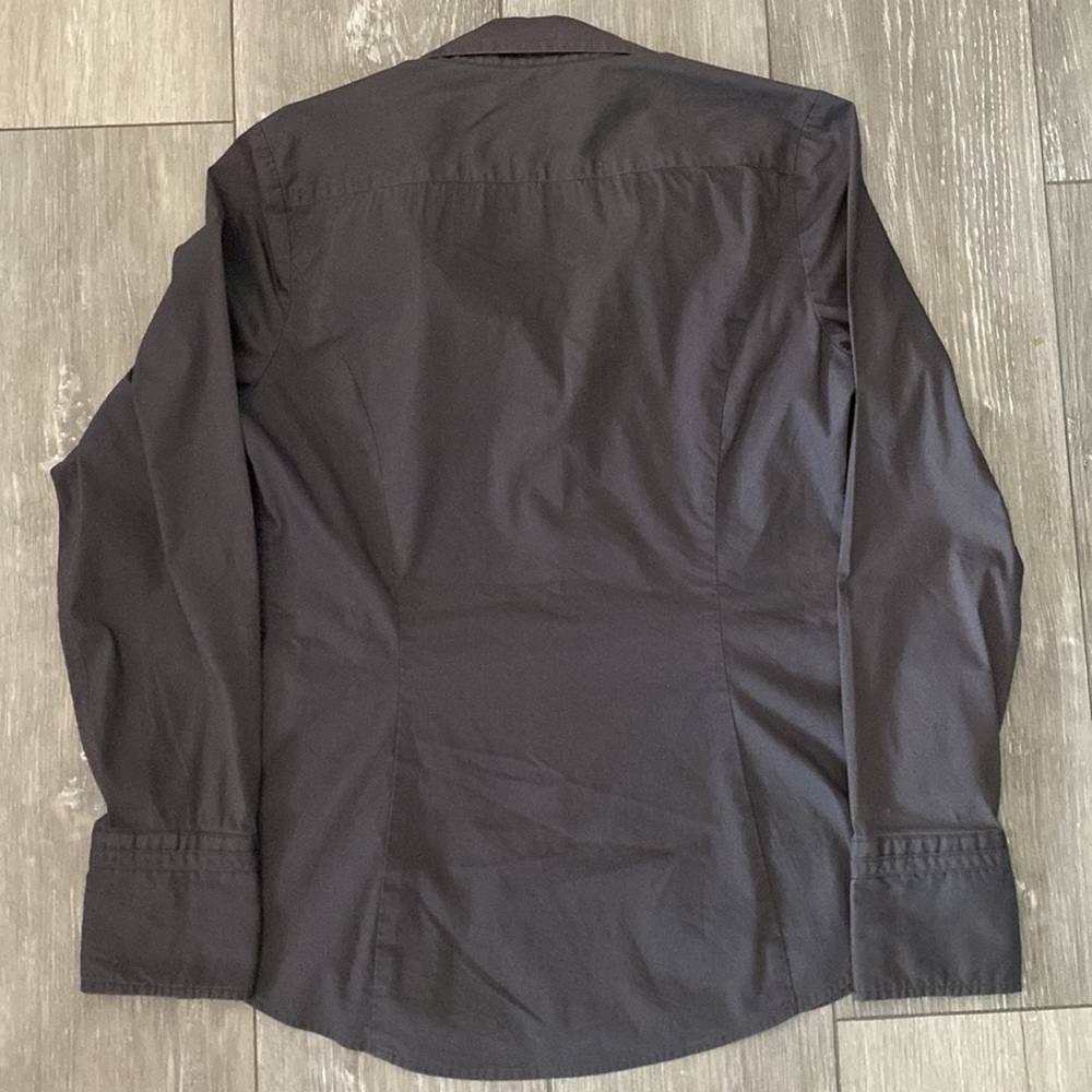 Express Button Up Top - Picture 10 of 10